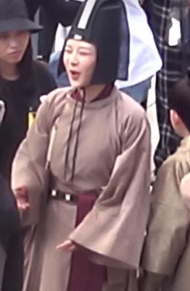 杨紫|青簪行再曝路透！杨紫放飞自我被批不敬业，与肖战另类同框成亮点