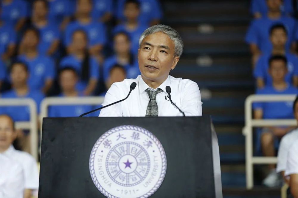 格非|谷雨计划丨全网都在追热点新闻，她们却写了一篇关于作家的慢报道