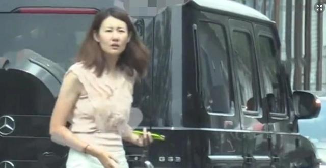 王宝强|马蓉懒理王宝强再婚传闻，晒自拍颜值秒杀现任，粉嫩可爱似少女