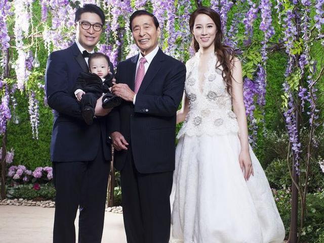 驭夫有术 徐子淇与千亿富豪老公十指紧扣胜新婚 封肚后狂捞金 腾讯新闻