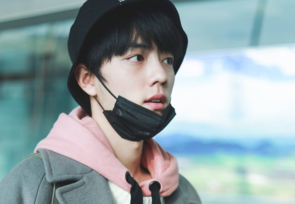 肖战|曾痛批肖战的《检察日报》，这次怒批肖战黑粉，各打五十大板