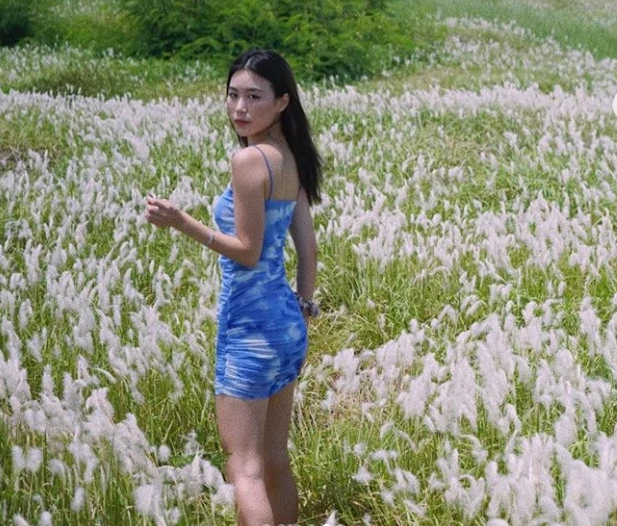 bella|Bella走出高以翔去世阴霾，晒美照摘掉定情戒指，彻底与过去告别