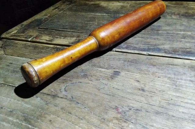 民间故事|民间故事：汉朝一男子，买了一所没人要的破房子，几天后发了大财