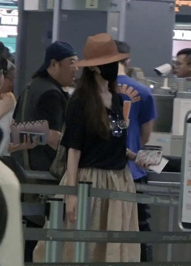 林志玲|46岁林志玲近照曝光，美颜滤镜下撞脸张萌，为了备孕又圆润了一圈