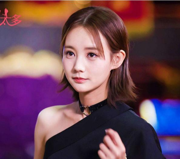 赵露思|刚凭陈芊芊大红，赵露思就学李一桐，新剧跟大18岁的他合作