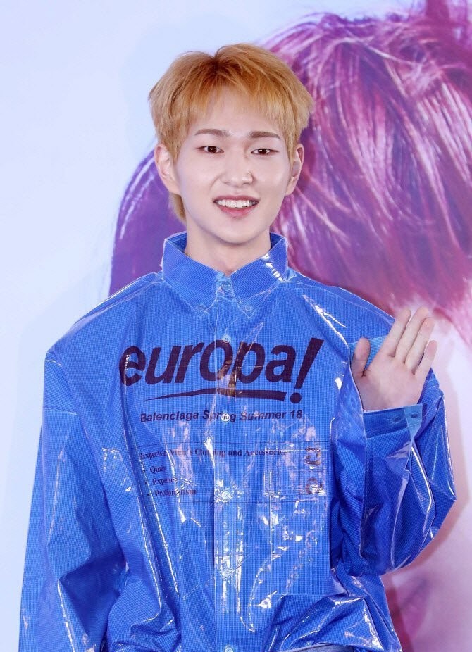 组合中第一人休假后直接退伍感性主唱温流将回归