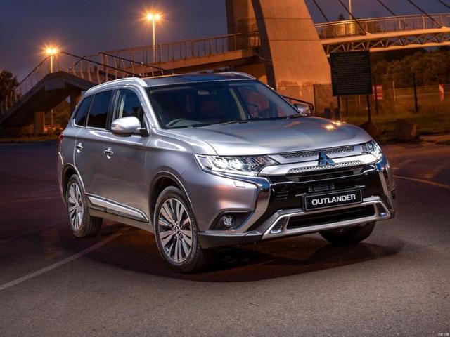 迟到的强者三菱欧蓝德,比日产奇骏尺寸大,降至13.5w贵吗?