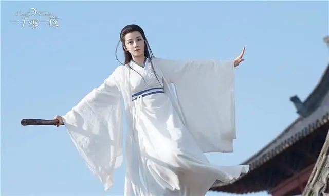 女扮男装英气逼人把女性观众掰弯的演员你记得几个