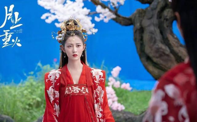 月上重火|《月上重火》为什么没《香蜜》火？三方面分析，不是罗云熙不给力