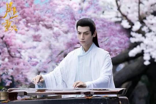 月上重火|《月上重火》为什么没《香蜜》火？三方面分析，不是罗云熙不给力