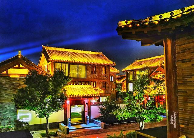 民宿之旅睡在开封御河边一池宋韵半亩园景色太美夜无眠