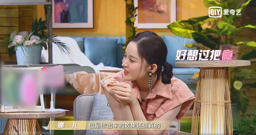 古力娜扎|古力娜扎自曝曾在周杰伦MV里骑过马，吐槽当年自己太丑了