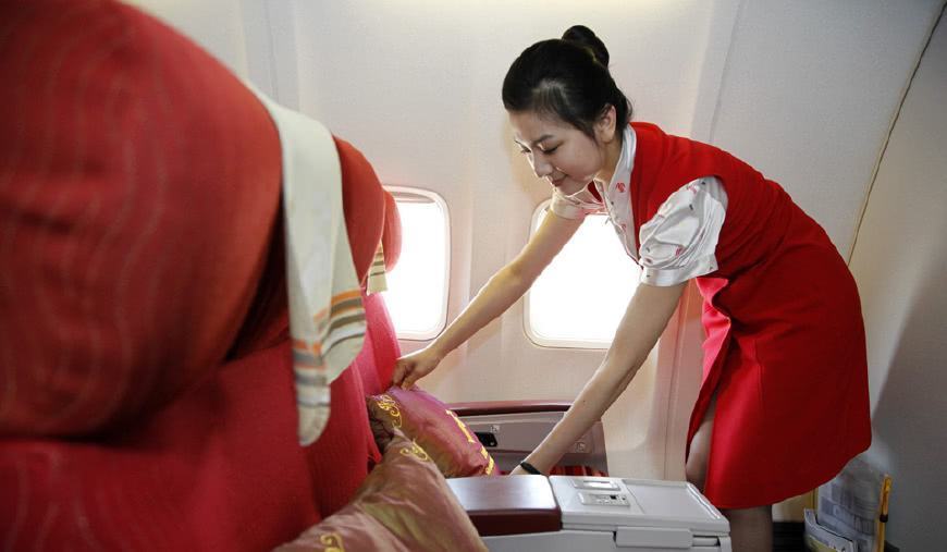 空姐说出答案,让人意外!
