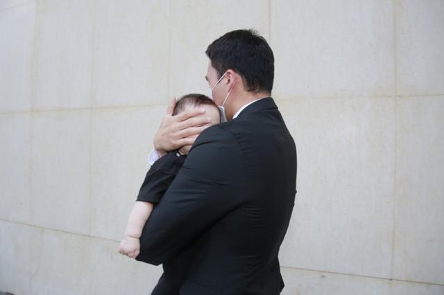 何超琼|赌王设灵二房带头操办，何超琼最早到场，何超仪成首位公开发声者