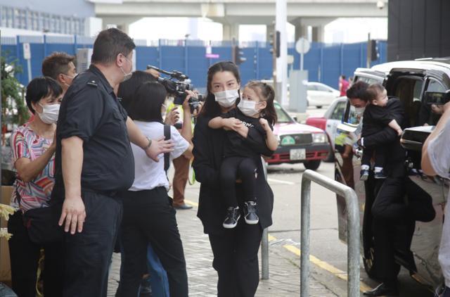 何超琼|赌王设灵二房带头操办，何超琼最早到场，何超仪成首位公开发声者