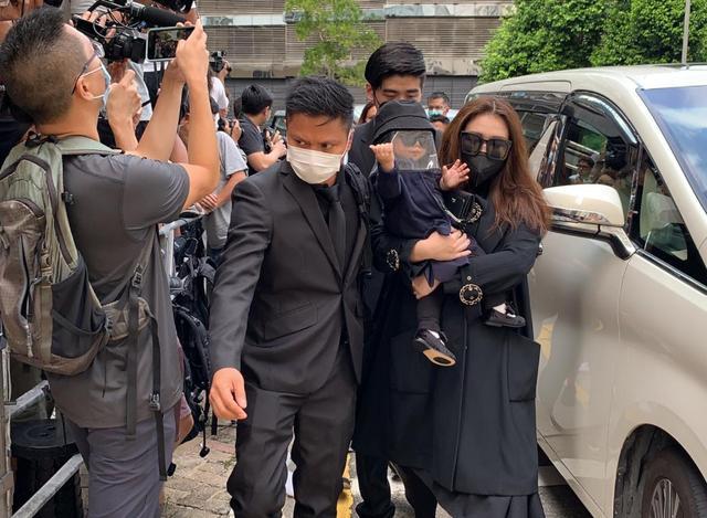 何超琼|赌王设灵二房带头操办，何超琼最早到场，何超仪成首位公开发声者