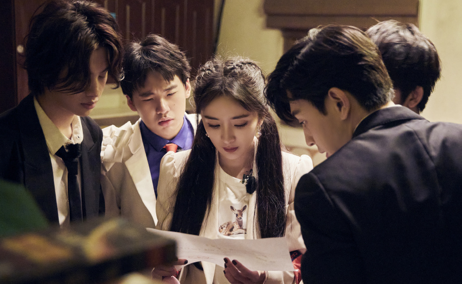 郭麒麟|《密室逃脱》抢位逃生，杨幂强势挤开郭麒麟，虚假姐弟情过于好笑