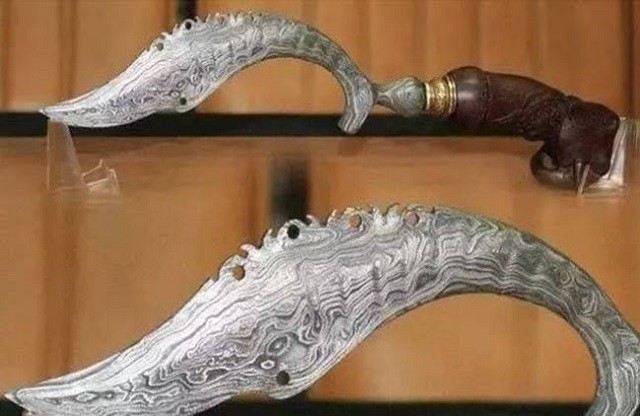 1 莎拉维尔匕首它是世界十大诡异刀器之一,于17世纪出现