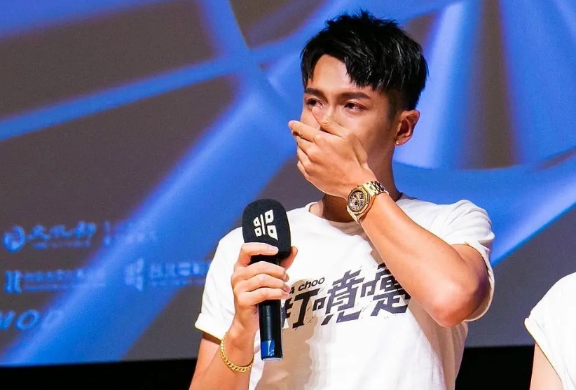 柯震东|柯震东范冰冰复出，在娱乐圈混不下去的仝卓，这么快就接商演了？