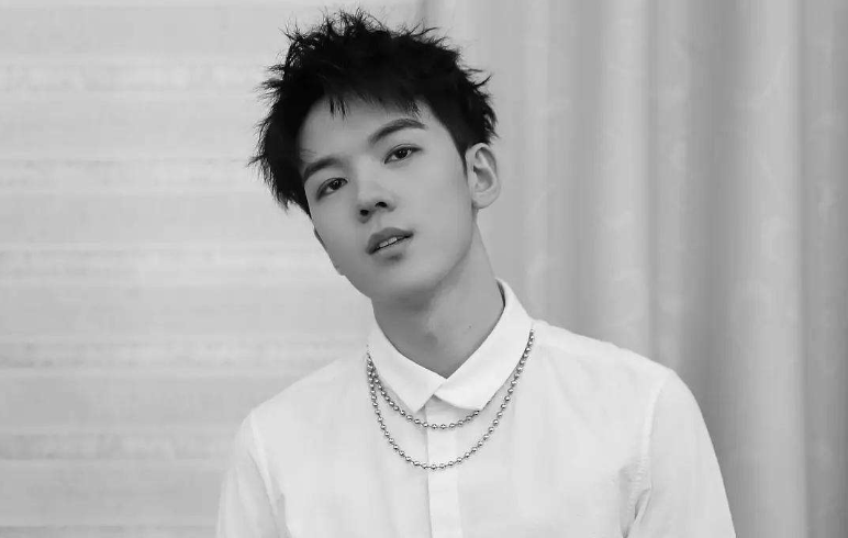 柯震东|柯震东范冰冰复出，在娱乐圈混不下去的仝卓，这么快就接商演了？