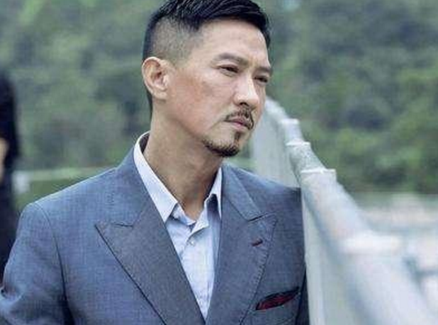 1995年关咏荷带张家辉见父母渣渣辉她家厕所都比我家大