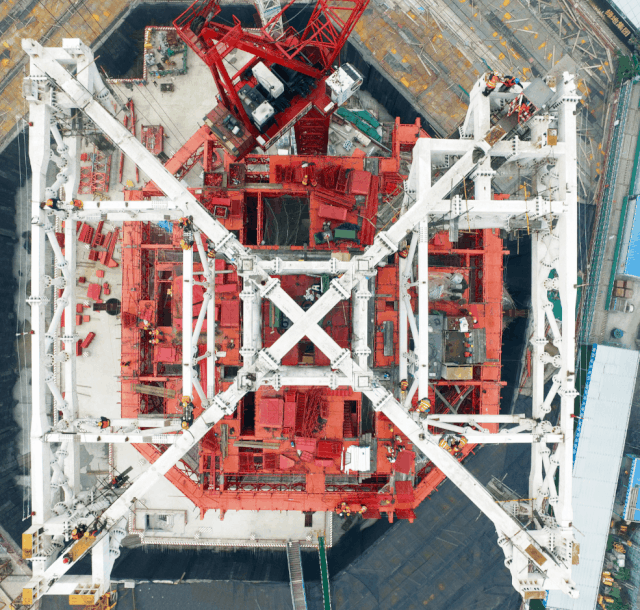 厉害了!中建三局"十大科技"亮相:空中造楼机,循环电梯,测量机器人