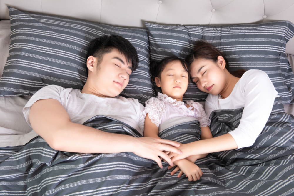 孩子什么时候和父母分床最好权威回答来了