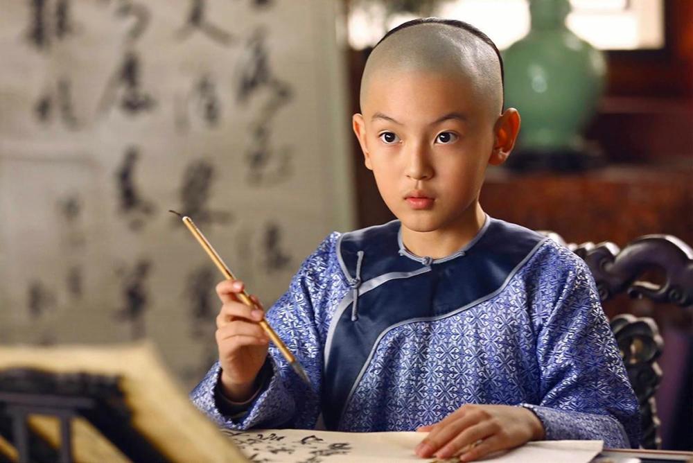 乾隆最长寿的儿子沉湎酒色却钟情一人靠身体缺陷活到87岁