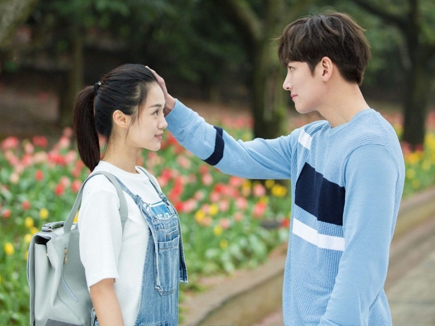 《旋风少女》4年后,安悦溪变女神,陈翔变大叔,曾被遗忘的他红到发紫