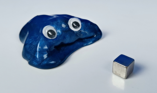 磁泥,小眼睛,钕磁铁材    料视    频大潘:这还有假,我可是玩了一上午