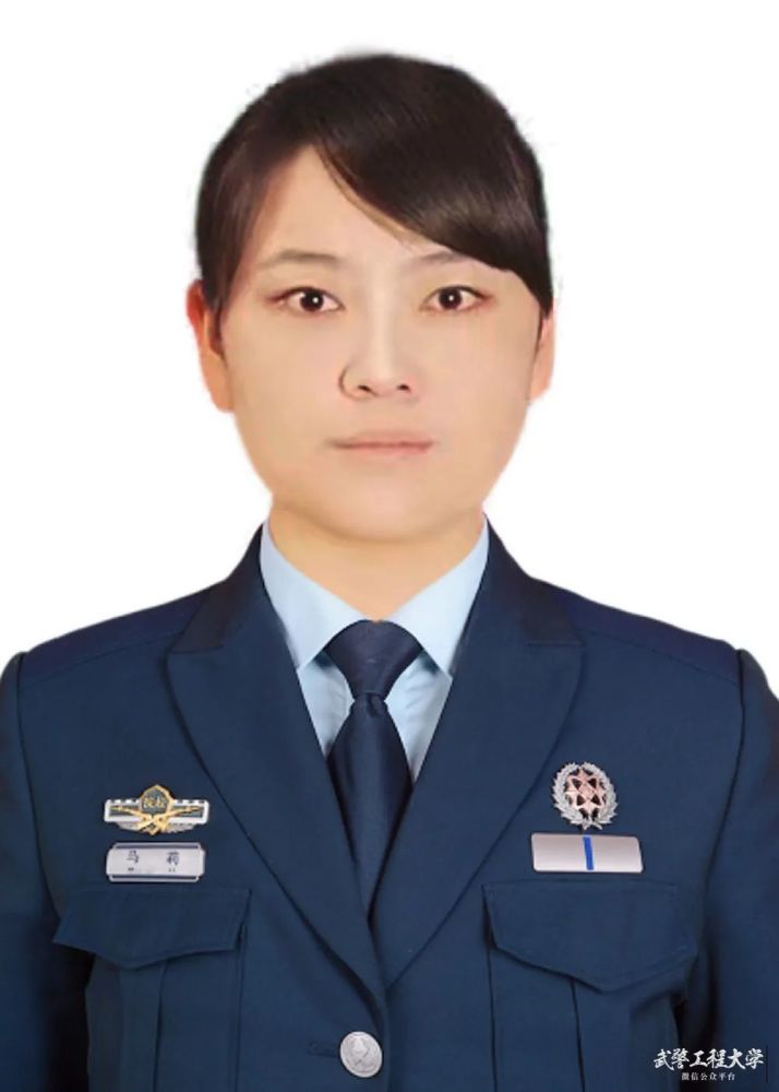 用青春谱写孔雀蓝的别样篇章