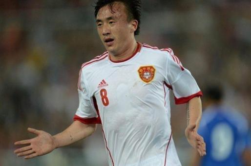 王永珀坦然面对白斩鸡事件表示自己练不出腹肌已经足够自律