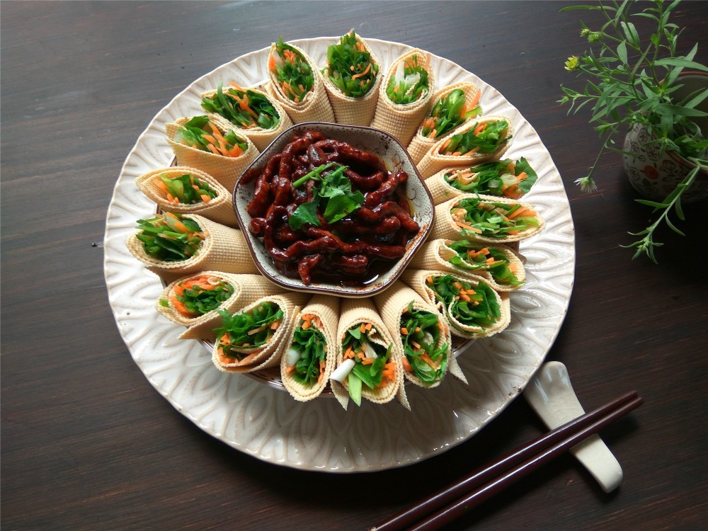 夏季餐桌凉菜最受欢迎分享12道东北凉菜做法开胃又好吃下饭