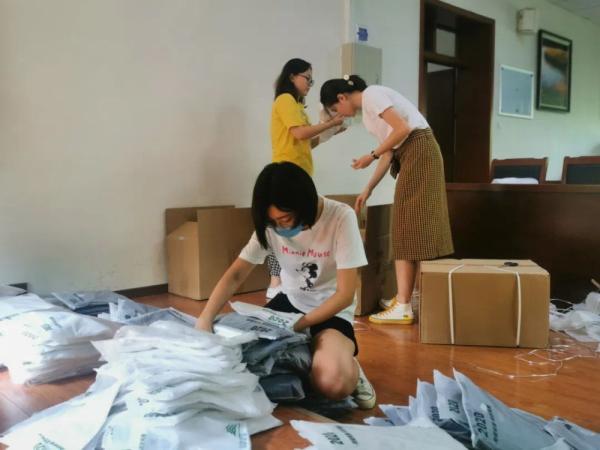 北京|北京林大：班主任将学生大一写下的誓言装进毕业“寄”