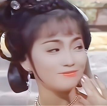 林正英最后一任女友苑琼丹,立誓一生不嫁,41岁被富商宠成公主