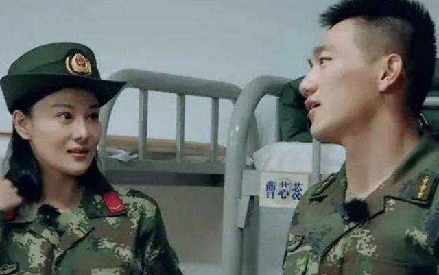 张馨予|33岁张馨予大秀恩爱，竟暴露硬汉老公甜蜜昵称，让人大跌眼镜