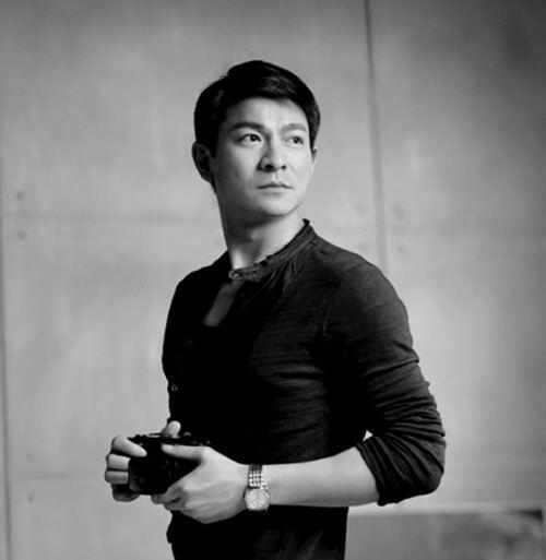 肖战|肖战破吉尼斯纪录，电视剧作品也传来好消息，优秀的人总会发光！