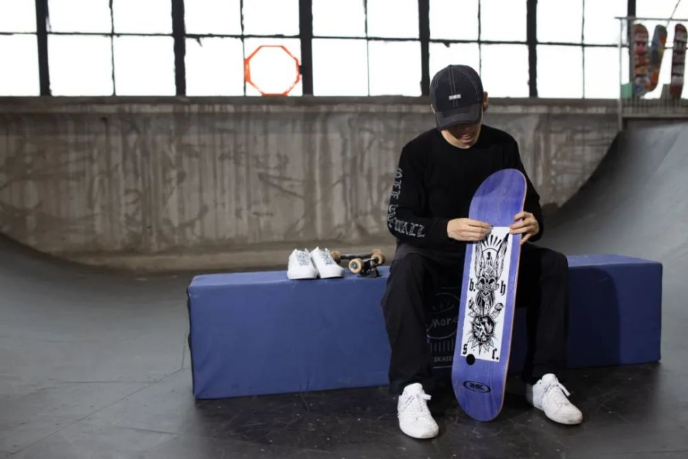 kickergoods-嗨仔和他的全新滑板装备