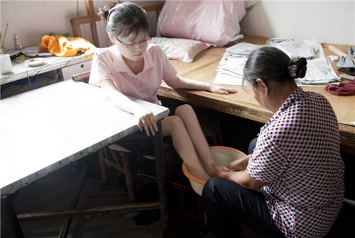 汪玉婷|渐冻症女孩苦练绘画30年，仕女图画得十分惊艳，专家说：没有灵魂