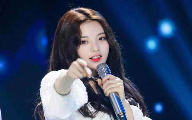 杨超越|因原名太过高调而被迫改名，原名曝光后，网友：不改估计更红