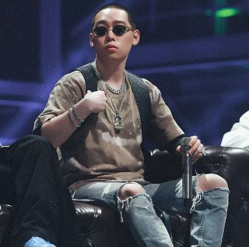 身为红花会的大哥弹壳是否被贝贝和pgone遮掩了光芒