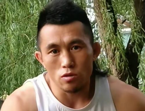 杠上了方便奉劝草原狼别做毫无意义的挑战知难而退好留颜面