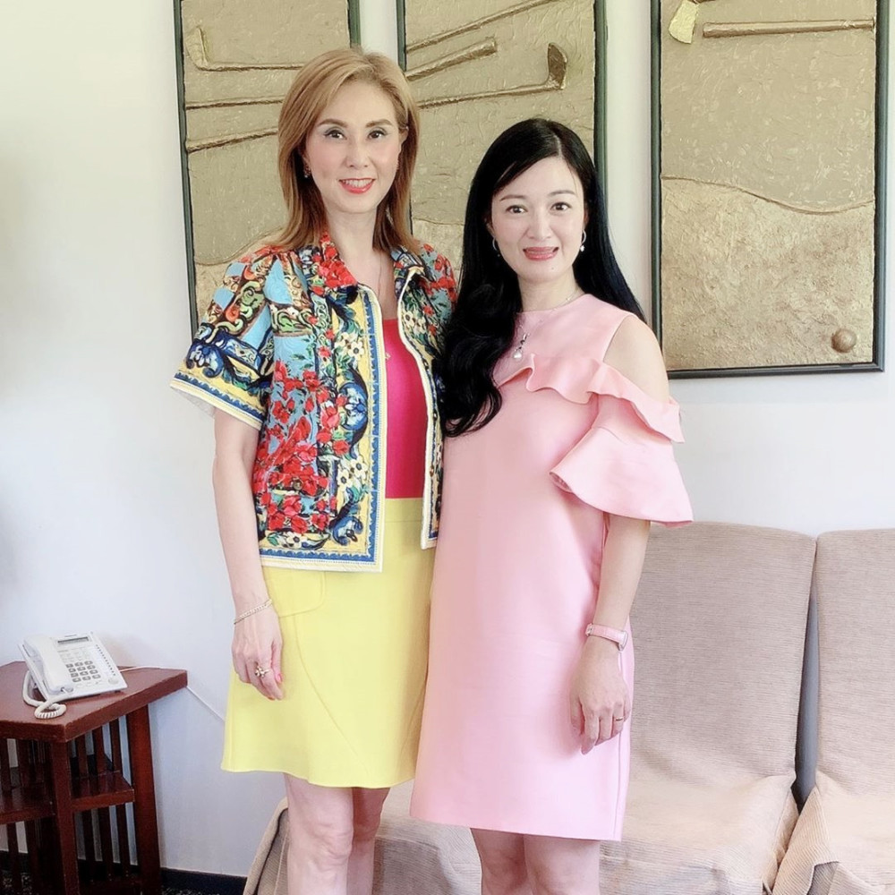 43岁陈少霞曾被吐槽笑起来像哭,嫁豪门4年气质大变,越来越贵气