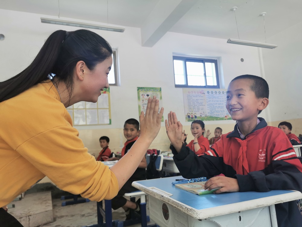 孩子|一个动作改变他们的一生，你愿意吗？