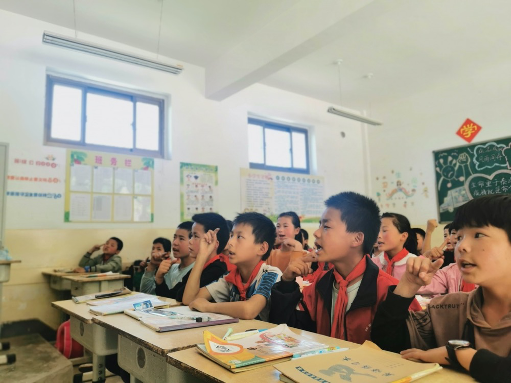 孩子|一个动作改变他们的一生，你愿意吗？