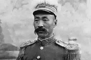民国奇人张宗昌：娶白俄五姐妹陪侍！诗词堪称空前绝后！_腾讯新闻