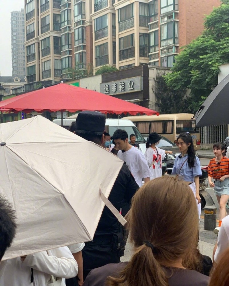 中餐厅4|《中餐厅4》再曝路透照，首位飞行嘉宾确定，录制时长堪称良心！