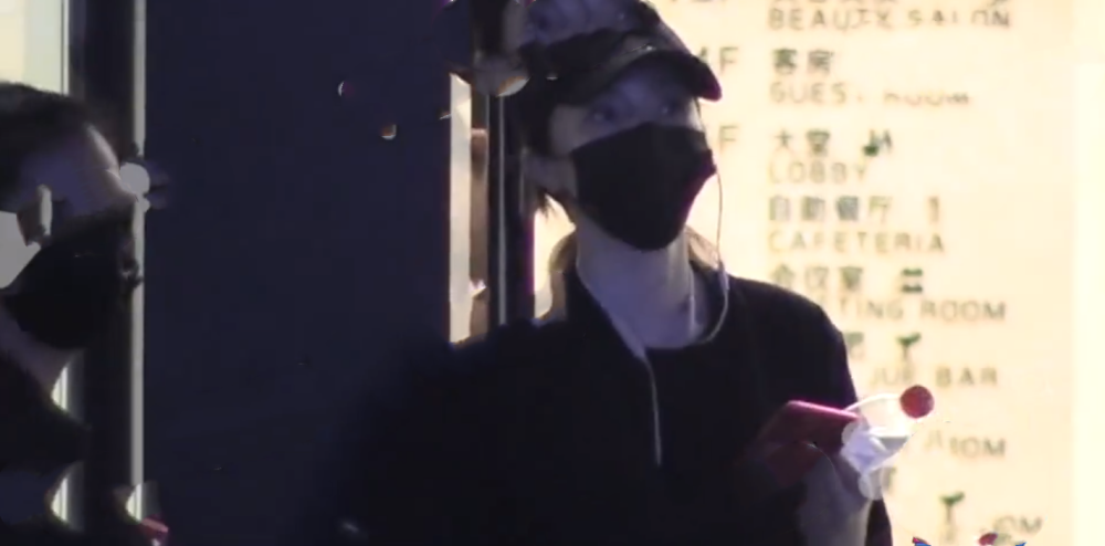 董璇|与高云翔复合？董璇派助理去接高云翔和女儿回酒店，为避嫌未碰面