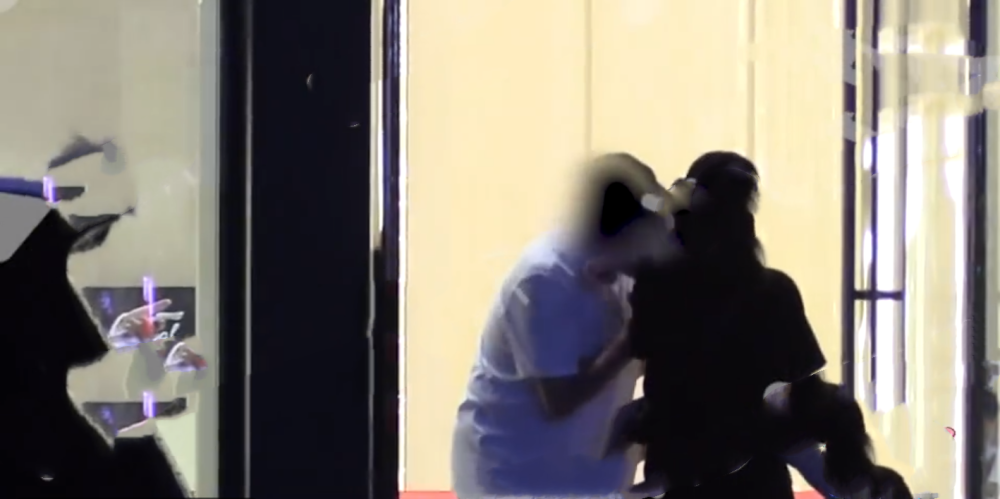 董璇|与高云翔复合？董璇派助理去接高云翔和女儿回酒店，为避嫌未碰面