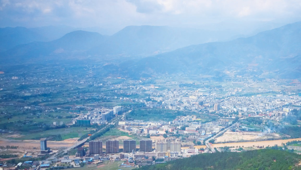 《西昌县志》记载:德昌属之铁工,利用民生,与附郭铜工等,故其制售之勺